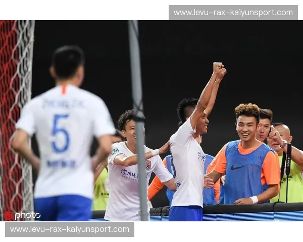 激情重燃！鲁能vs建业经典对决，一场足球盛宴的回顾